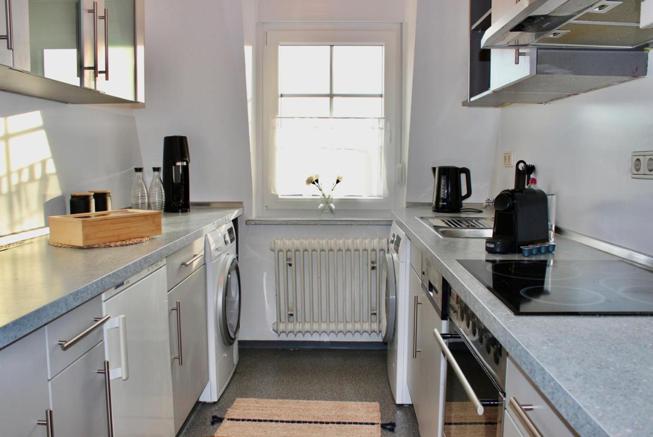 Ferienwohnung Penthouse - Zentral, Geraeumig, Kueche, Waschmaschine, Netflix Schweinfurt Exterior foto